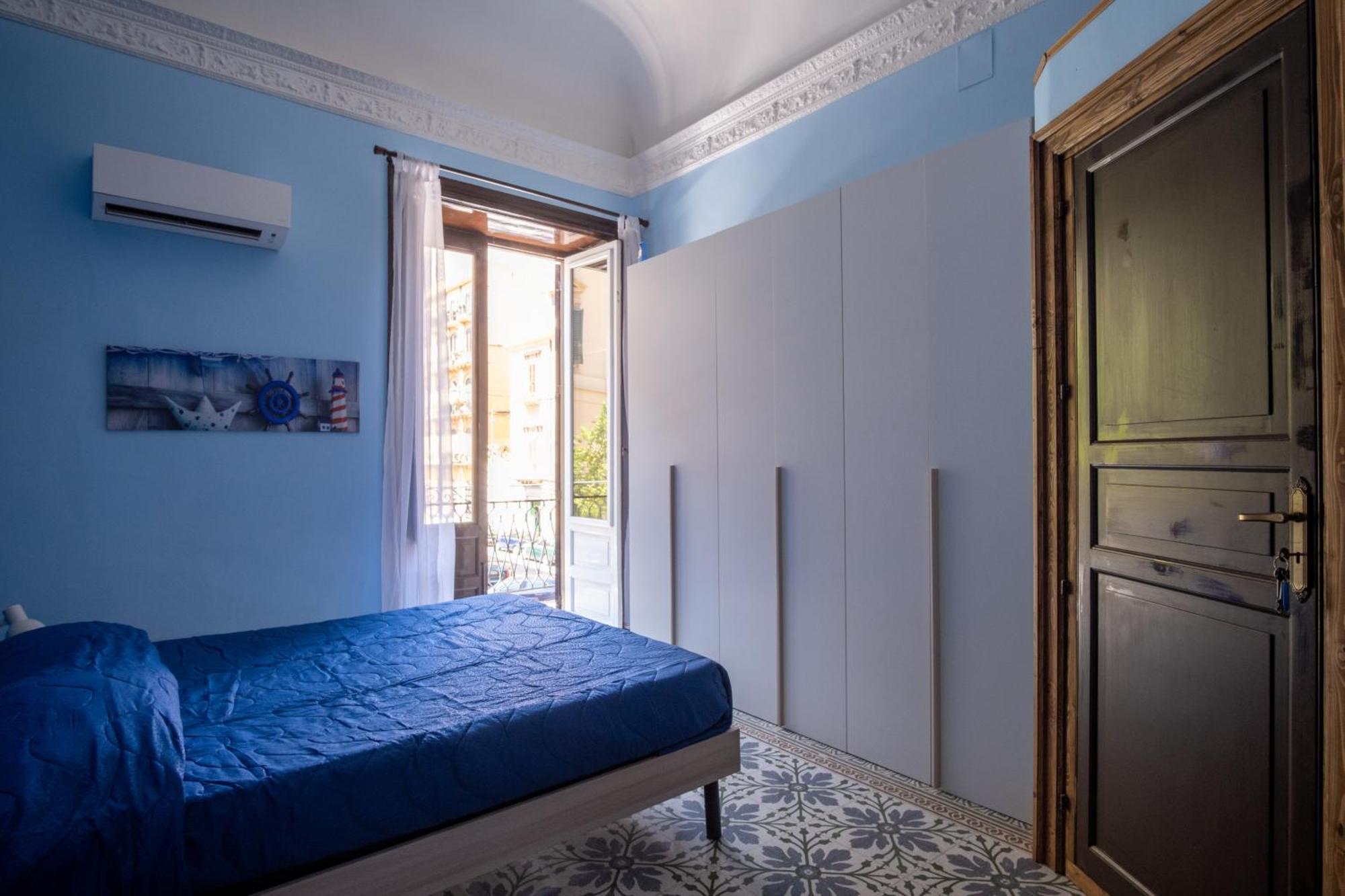 Corner Rome 433 — Photos 2